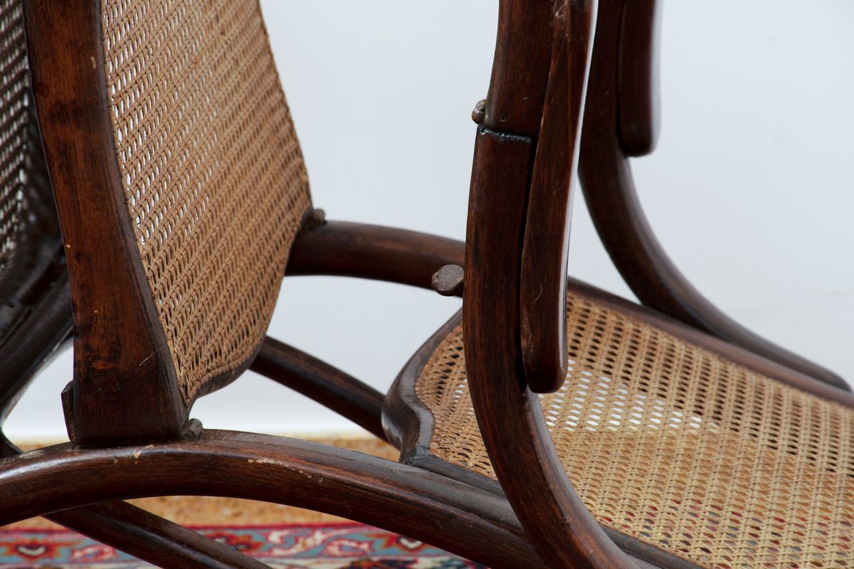 Chaise Longue Modello Thonet in Faggio Curvato al Vapore e Seduta in Paglia di Vienna
