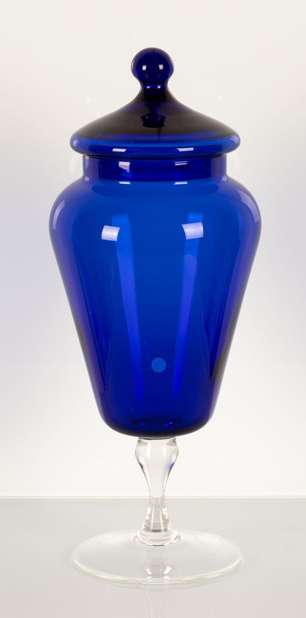 Vaso in vetro blu con coperchio