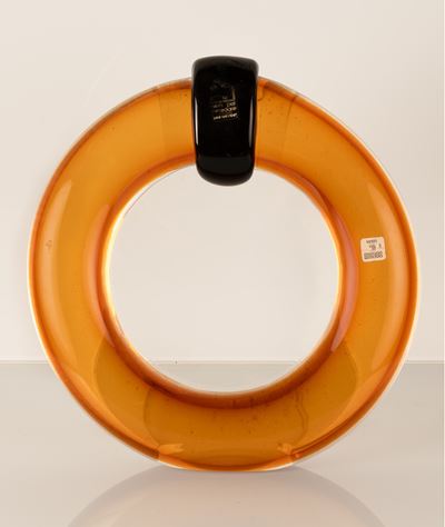 Porta Foto Rotondo Vintage in Vetro di Murano nei Toni Dell’ Ambra con Inserto Nero. XX Secolo