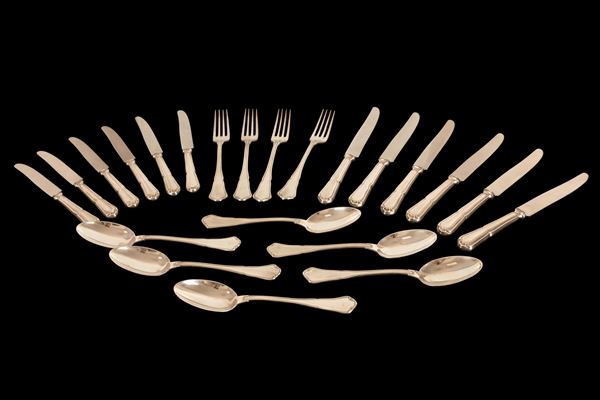 Servizio di posate in argento 800/000 con punzone 76 PD F.lli Calegaro  - Asta Asta a Tempo: Argenti, Accendini e Penne - Gliubich Casa d'Aste