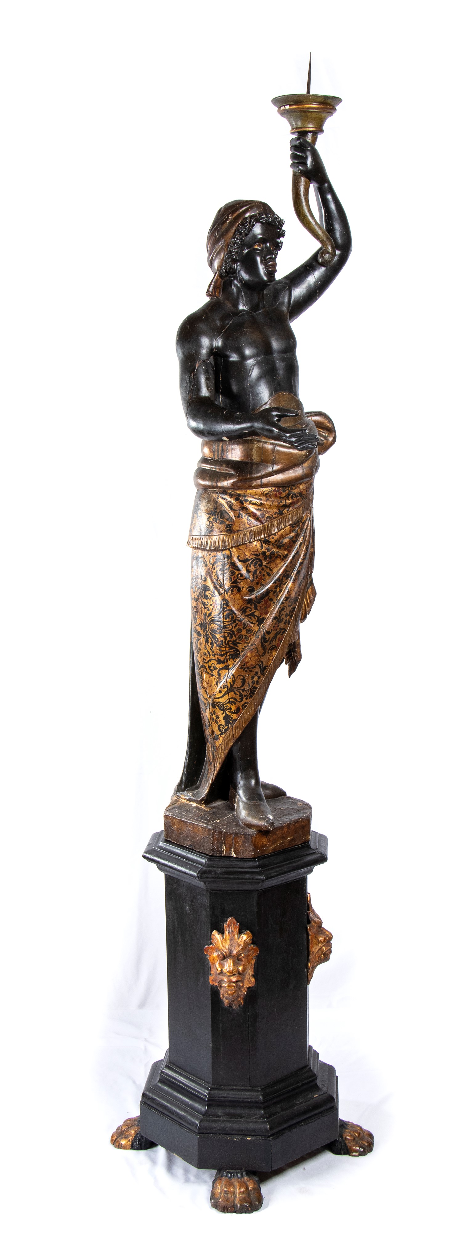 Grande scultura in stile veneziano raffigurante moresca in legno policromo e dorato della fine de...