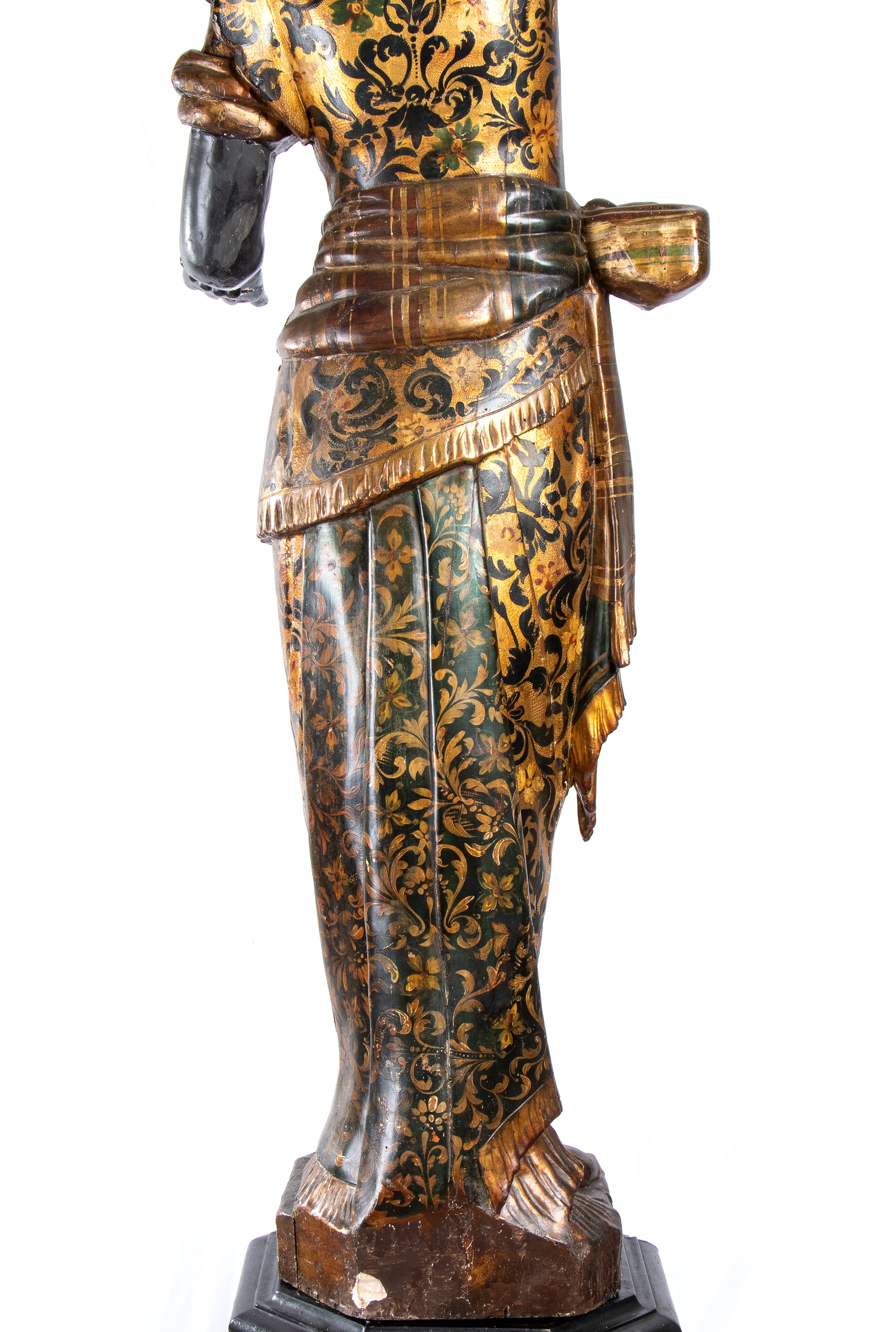 Grande scultura in stile veneziano raffigurante moresca in legno policromo e dorato della fine de...