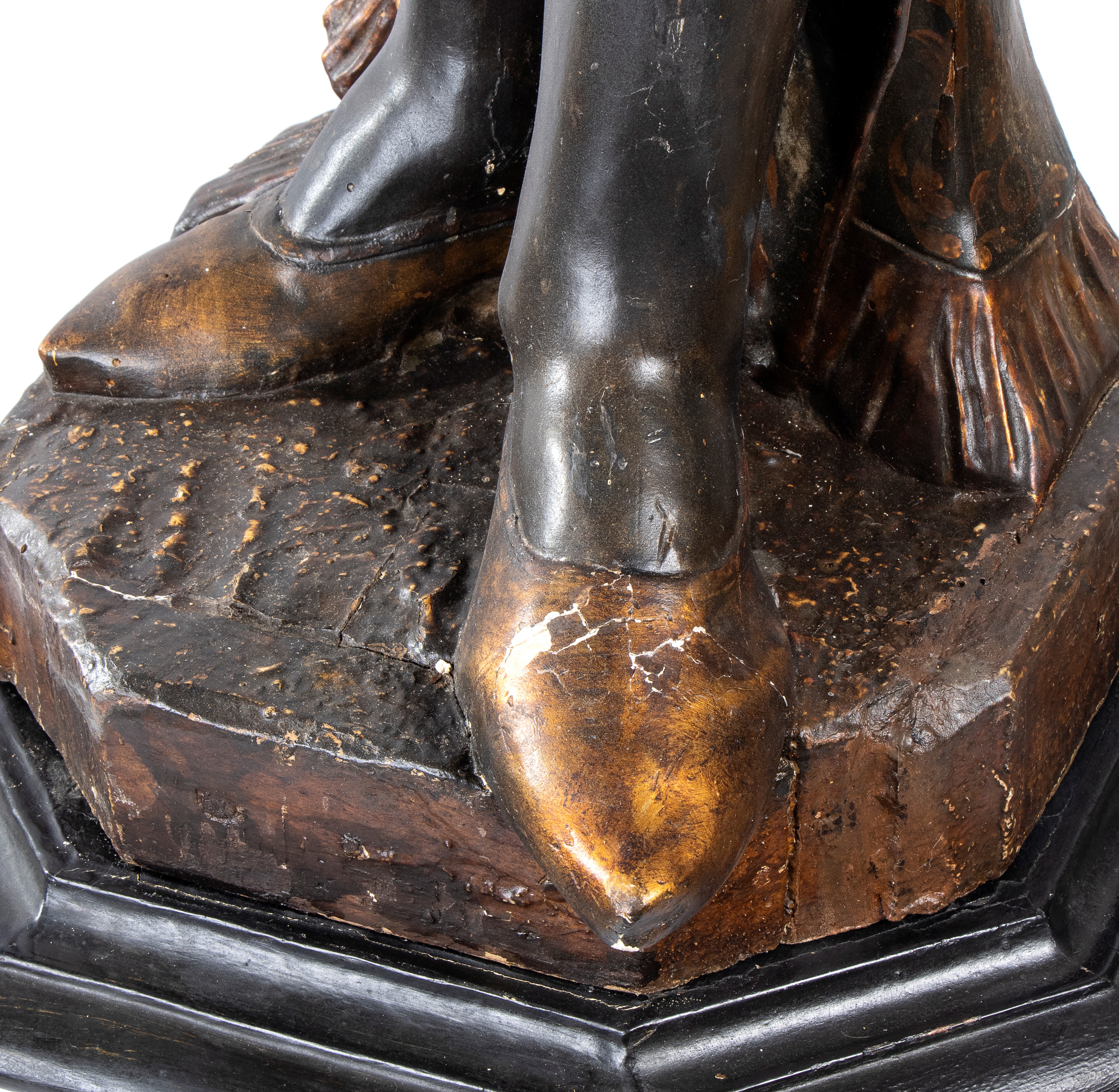 Grande scultura in stile veneziano raffigurante moresca in legno policromo e dorato della fine de...