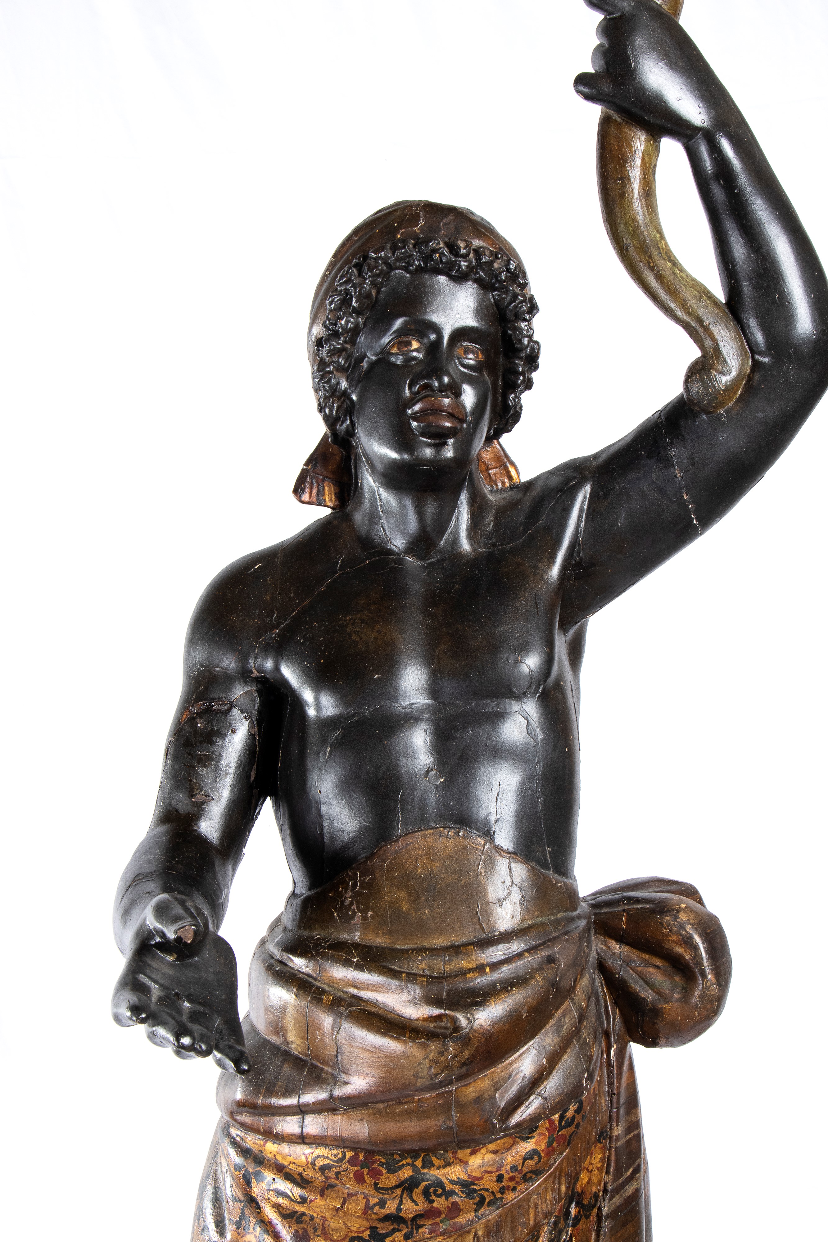 Grande scultura in stile veneziano raffigurante moresca in legno policromo e dorato della fine de...
