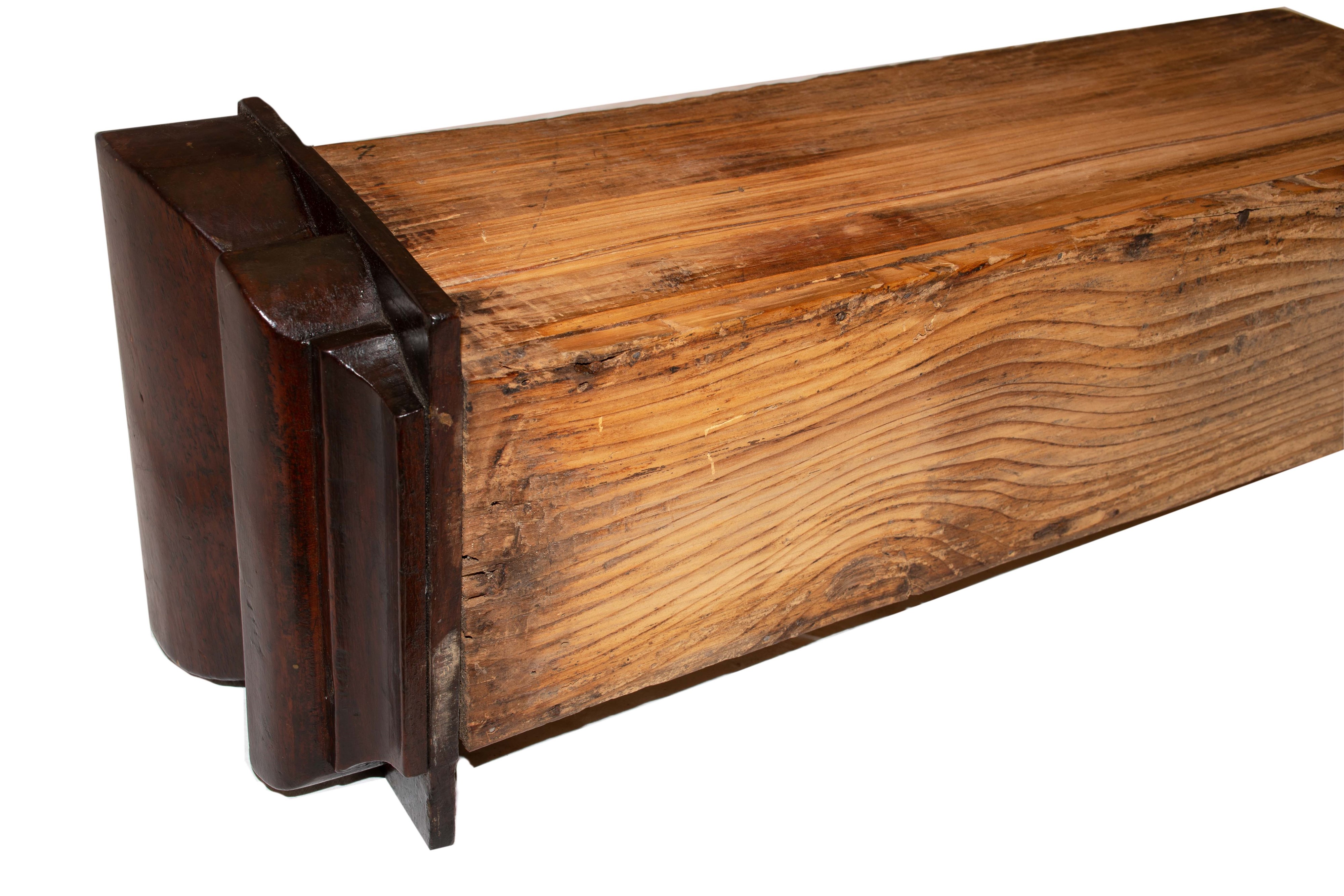 Grande credenza in noce XVII secolo- Nord Italia