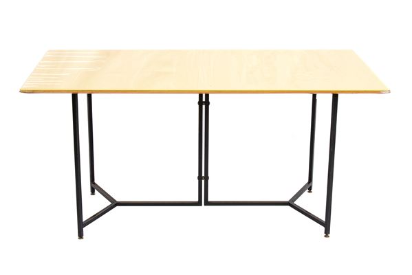 Rectangular table with metal structure and wooden and glass top