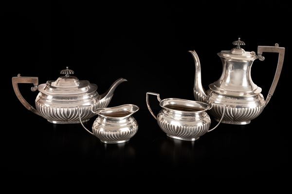 Servizio da the e caffè EPNS composto da teiera, caffettiera, lattiera e zuccheriera  - Auction Asta a Tempo: Argenti, Accendini e Penne - Gliubich Casa d'Aste