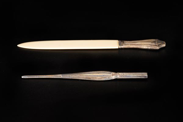Set tagliacarte e porta pennino in argento 800/000 e osso in scatola originale tagliacarte.