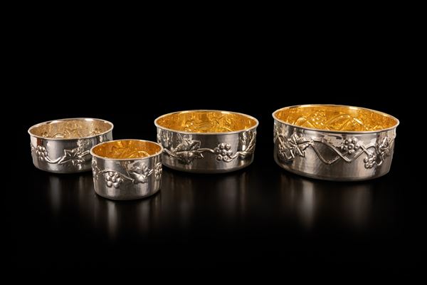 Set di 4 ciotole degradè in silver plated Calegaro. 