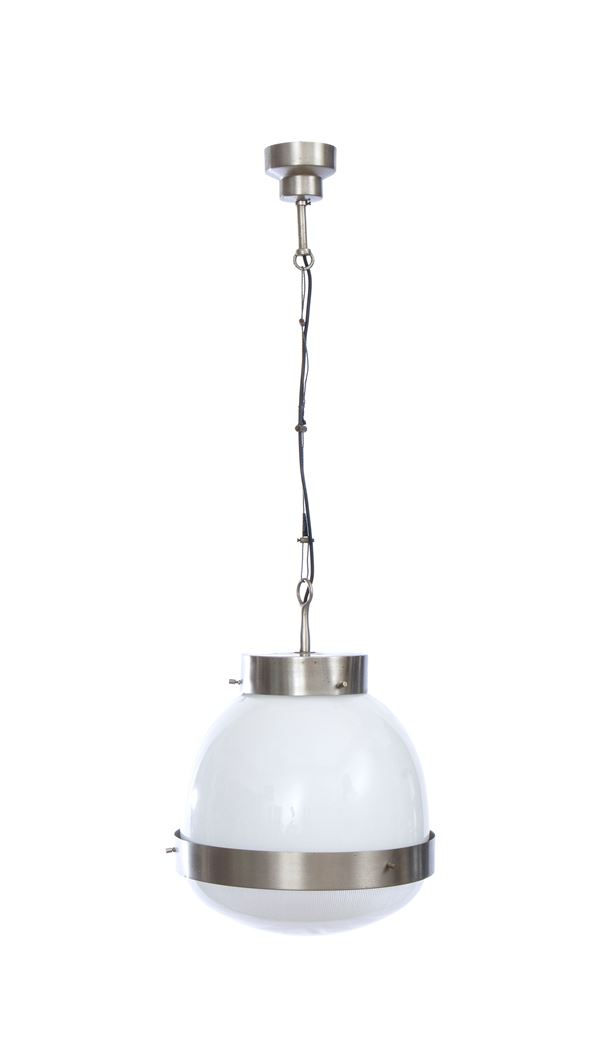 Sergio Mazza - Lampada a sospensione mod. Delta con struttura in ottone nichelato, diffusore e coppa in vetro 