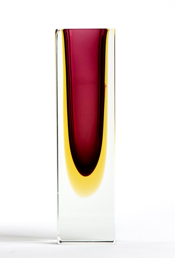 Flavio Poli - Murano glass vase made in Sommerso technique 