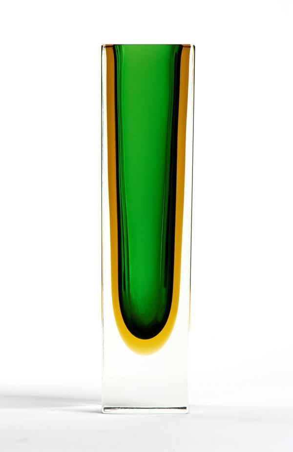 Flavio Poli - Murano glass vase made in Sommerso technique 