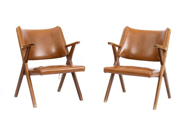 Dal Vera pair of armchairs with upholstered leather seats and backs