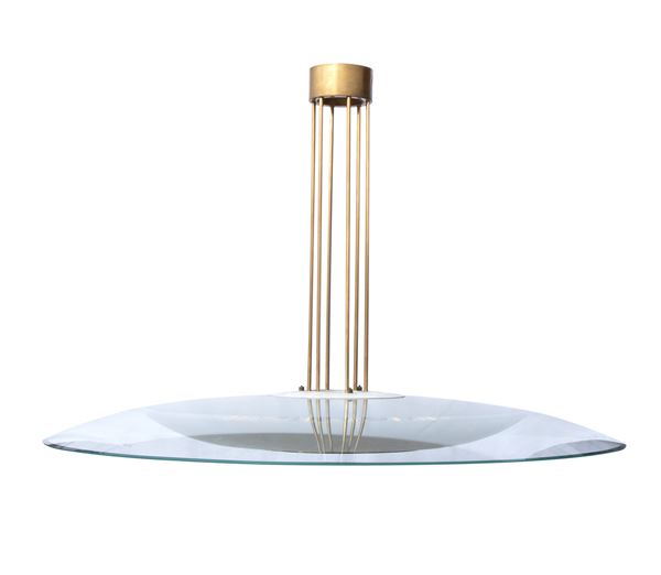 Max Ingrand - Lampada da soffitto mod. 1498 con montatura in ottone, schermo in vetro satinato e coppa in cristallo 