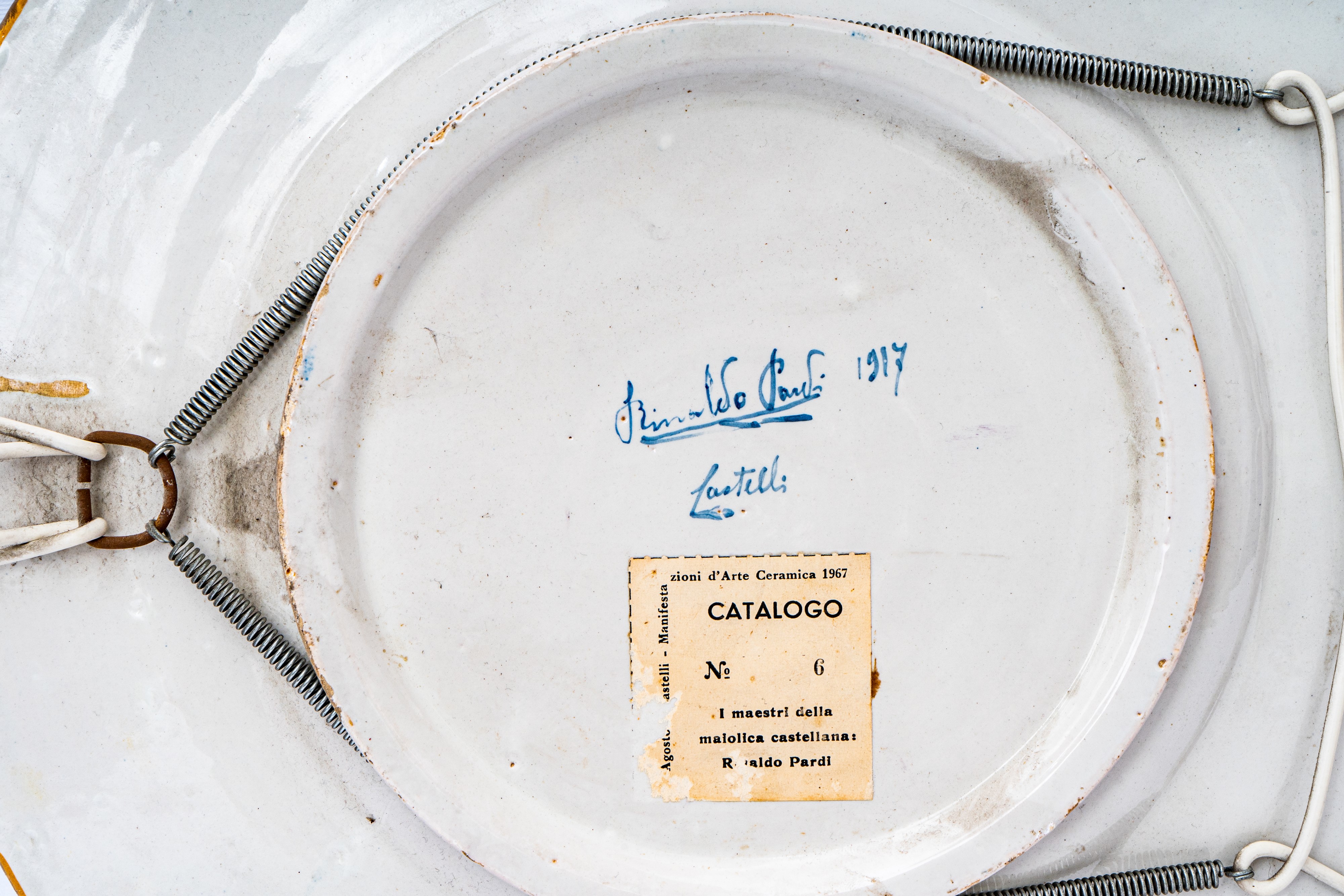 R.Pardi, Piatto Raffigurante figura muliebre allegorica