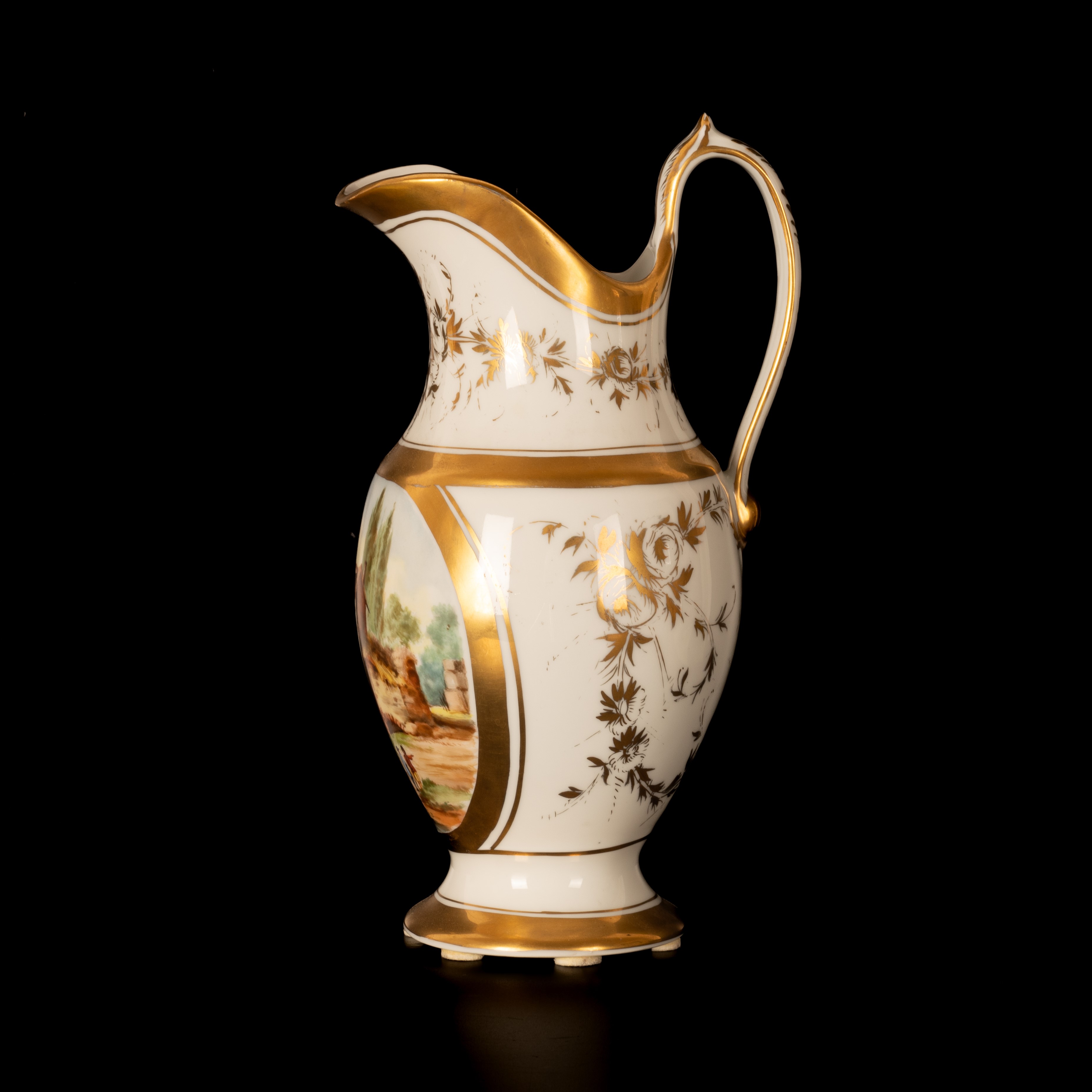 Brocca in porcella "Vecchia Parigi" con decoro in oro