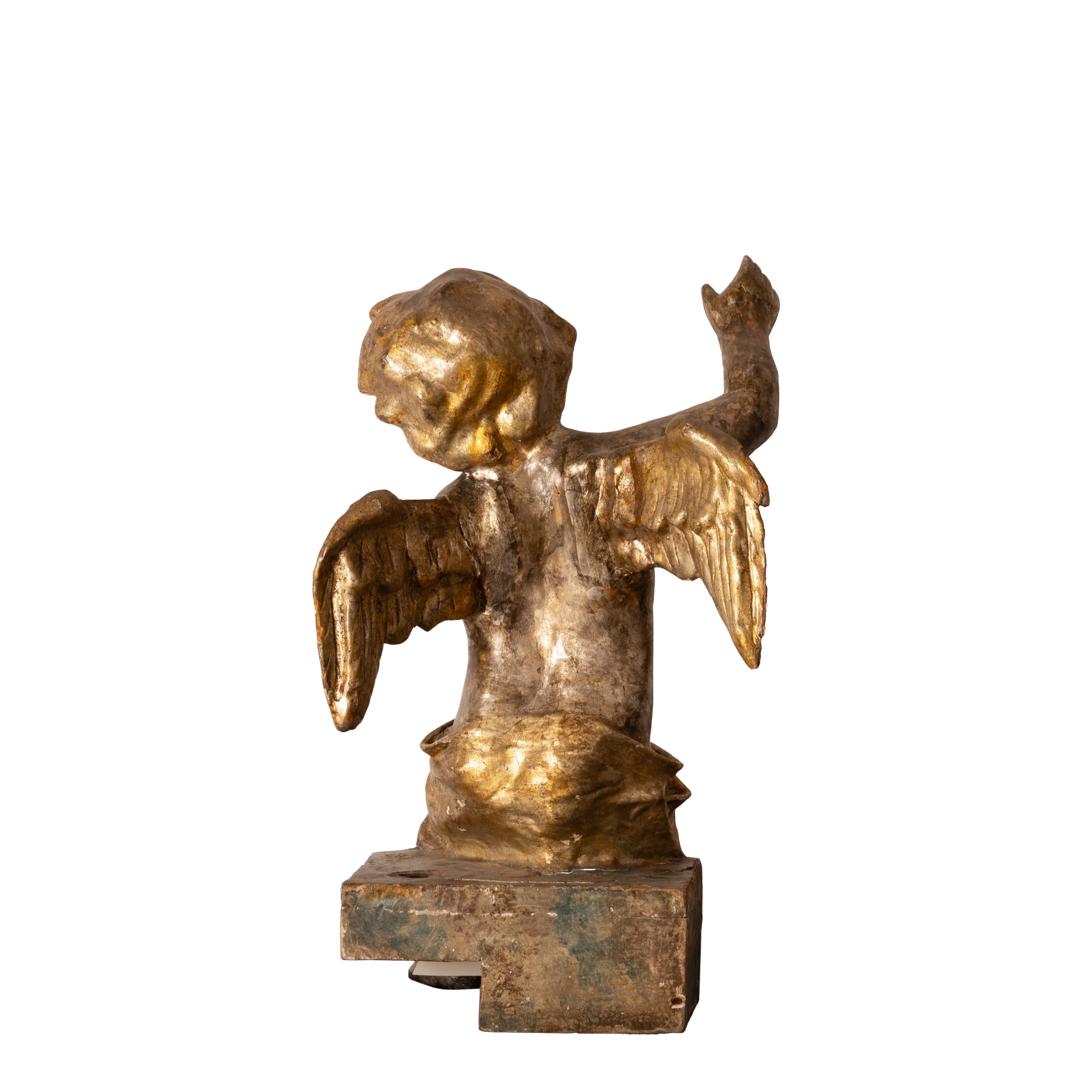 Coppia di putti in cartapesta argentata e dorata